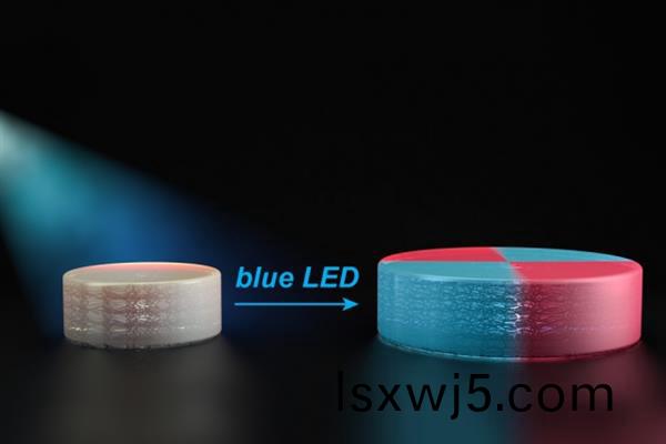 化學傢們用LED光改(gai)變3D打印對象結構